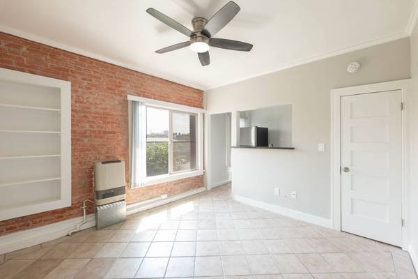 $1,195 24/7 Emergency Maintenance, Pet Friendly, Stove (257 South Kenmore Avenue, Los Angeles, CA)