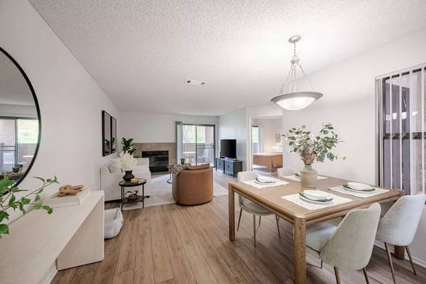 $3,190 / 2br - 1093ft2 - Chatsworth's charm: Perfect 2 bed, 2 bath in a coveted area. (Chatsworth)