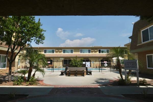 $1,567 / 400ft2 - Senior Living Homes for 55+ - Heritage Park at Woodman (7840 Woodman Ave, Los Angeles, CA)