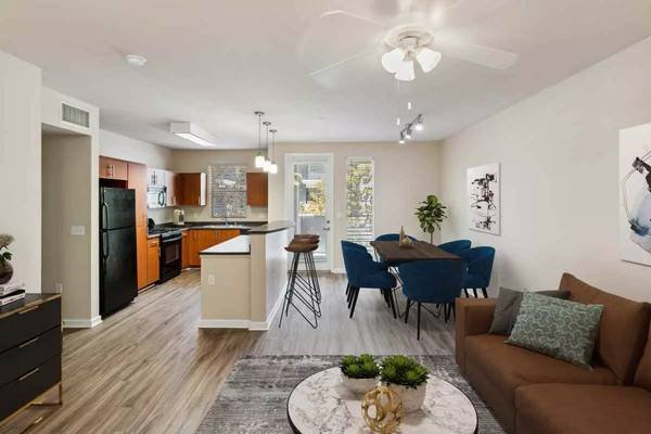 $2,410 / 1br - 732ft2 - Exceptional living starts here: Explore our spacious 1 BR. (Woodland Hills)