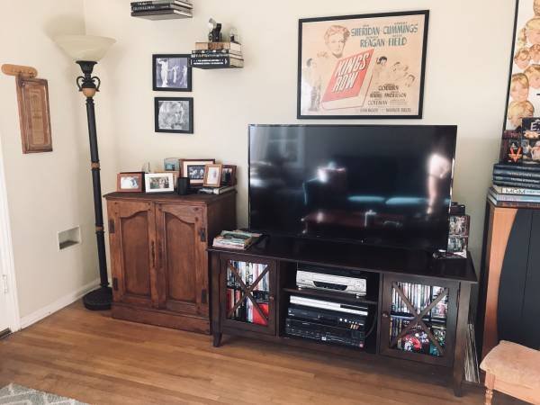 $90 Shared Male-Only Bungalow in Santa Monica (Santa Monica)