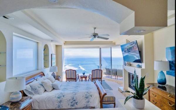 Breathtaking and Affordable Oceanfront Condo in Rosarito Vacation Getaway (Rosarito)