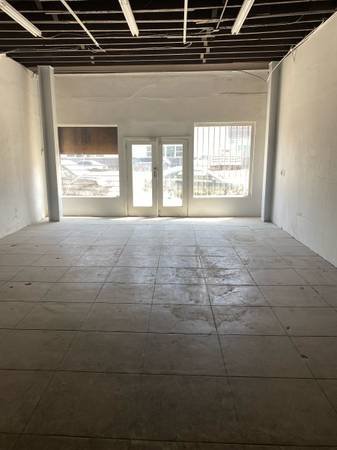 $3,250 - 1 Bedroom, 800 sq ft - Shop / Retail (Los Angeles)