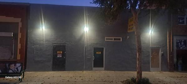 Small church available also can be used for nonprofit programs (Los Angeles)