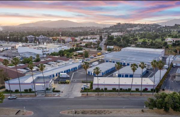 Downtown Office Space for Lease, 1200 sqft at $3200/month, Prime Location with High Visibility