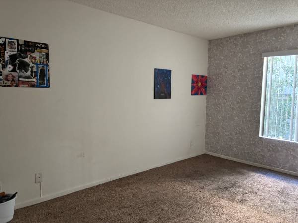 $1,060 / 3br - 1200ft2 - Month to Month Lease for a Spacious Room in North Hollywood (North Hollywood)
