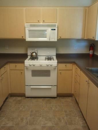 Room for Rent in San Jose, $1200/month, Near SJSU & Downtown, Utilities Included