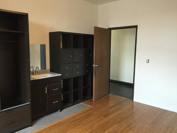 $700 / 1br - $700 per month private room in heart of Chinatown DTLA (Chinatown, Downtown Los Angeles)