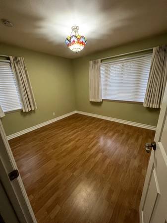 Room for Rent in Los Angeles at $850/Month, Near USC, Utilities Included