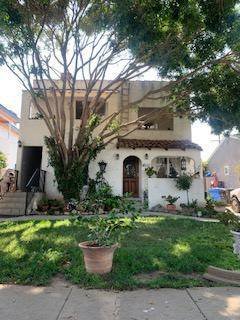 $1,200 / 3br - 1000ft2 - Light airy furnished room in upper Spanish style Duplex (Marina adjacent, Mar Vista)