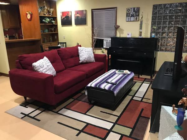 Sublet: 1-Bedroom Condo in North York, $1,800/month, 600 sqft, 1-Year Lease, Utilities Included