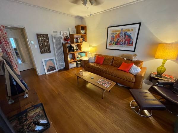 Sublet: 1-Bedroom Apartment in Downtown Toronto, $1,850/Month, 550 sqft, 3-Month Lease