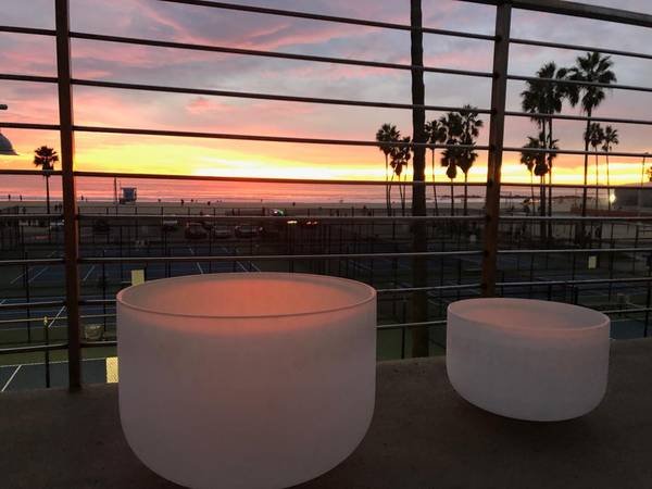 $1,000 / 6br - 3500ft2 - Rooms on Venice Boardwalk (Venice)
