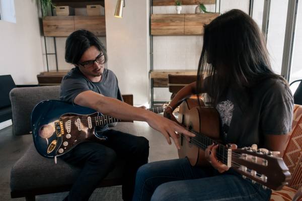 Online English Tutoring with Certified Native Speakers