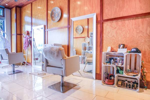 Hairstylist Booth Rental at $325 per Week in Hidden Gem Salon, West Adams