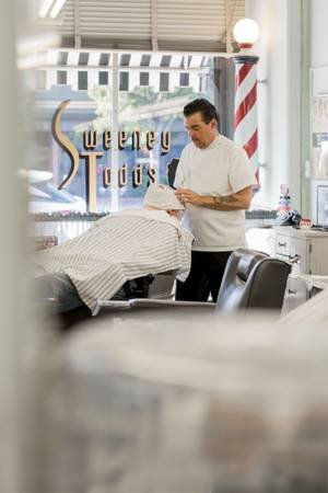 Work at LA's Premier Barber Shop in Los Feliz
