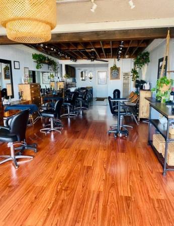Now Hiring &amp; Space Available for Hairstylists and Wellness Practitioners in El Segundo